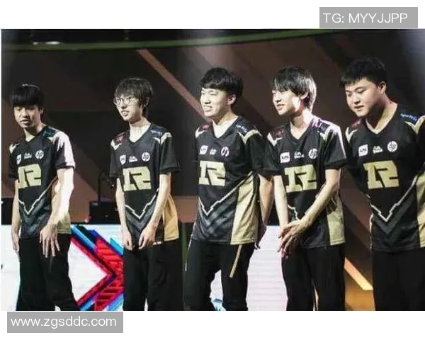 EDG实力全面解析与其他战队的对比分析